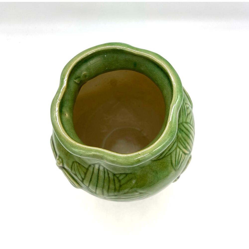 Four Corner Green Ceramic Dragonfly & Flowers Embossed Vase 6.75" - Picture 3 of 5